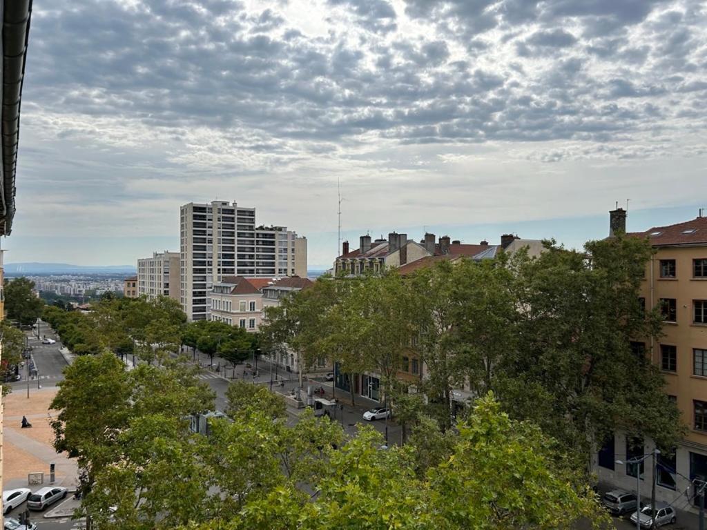 ליון Hotel De La Croix-Rousse מראה חיצוני תמונה
