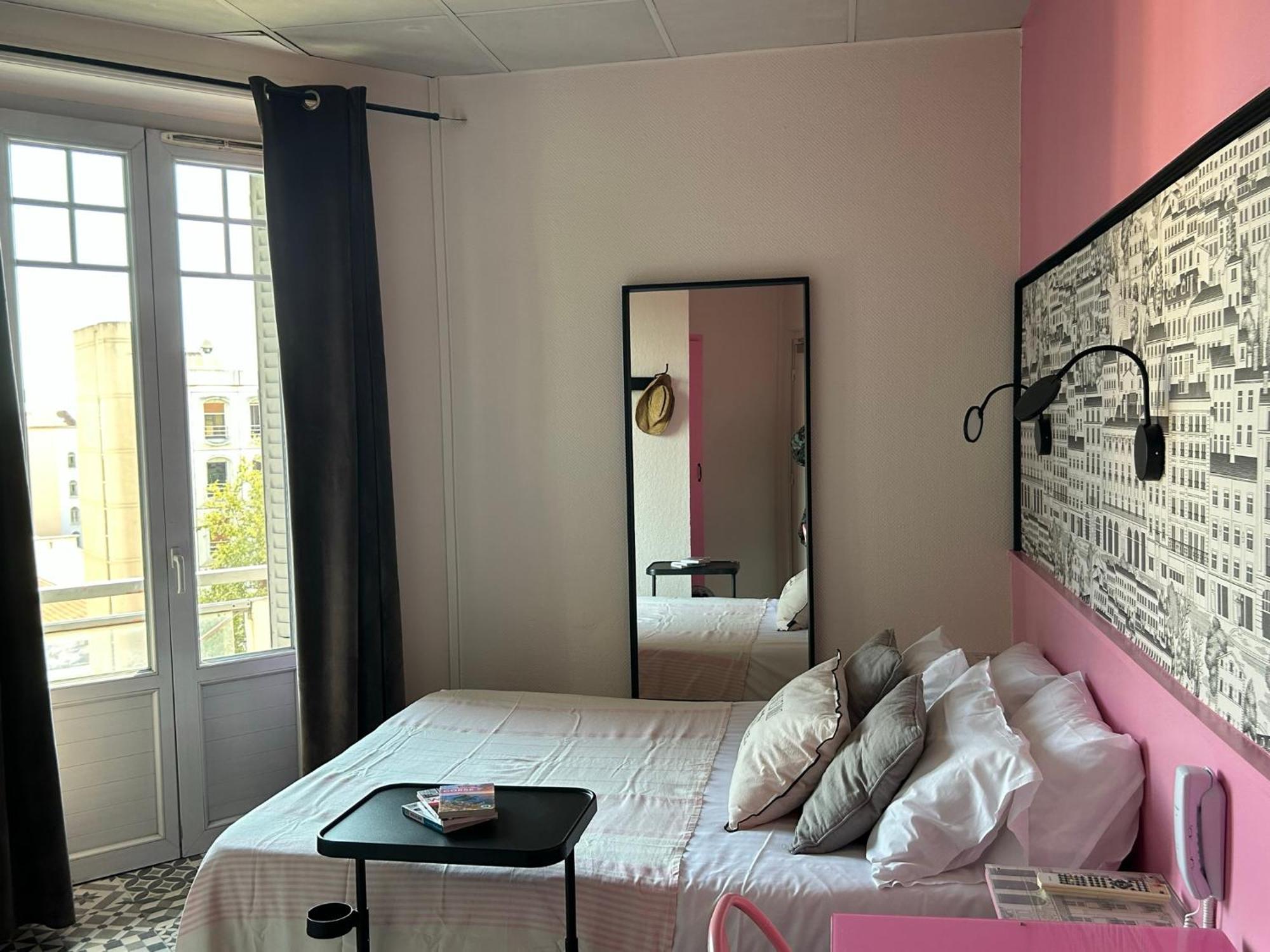 ליון Hotel De La Croix-Rousse מראה חיצוני תמונה